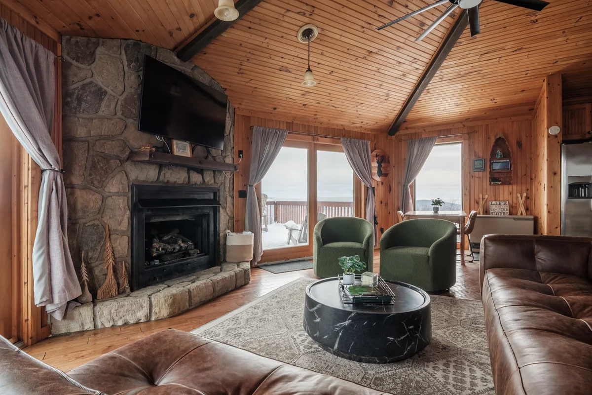 Head in the Clouds Cabin