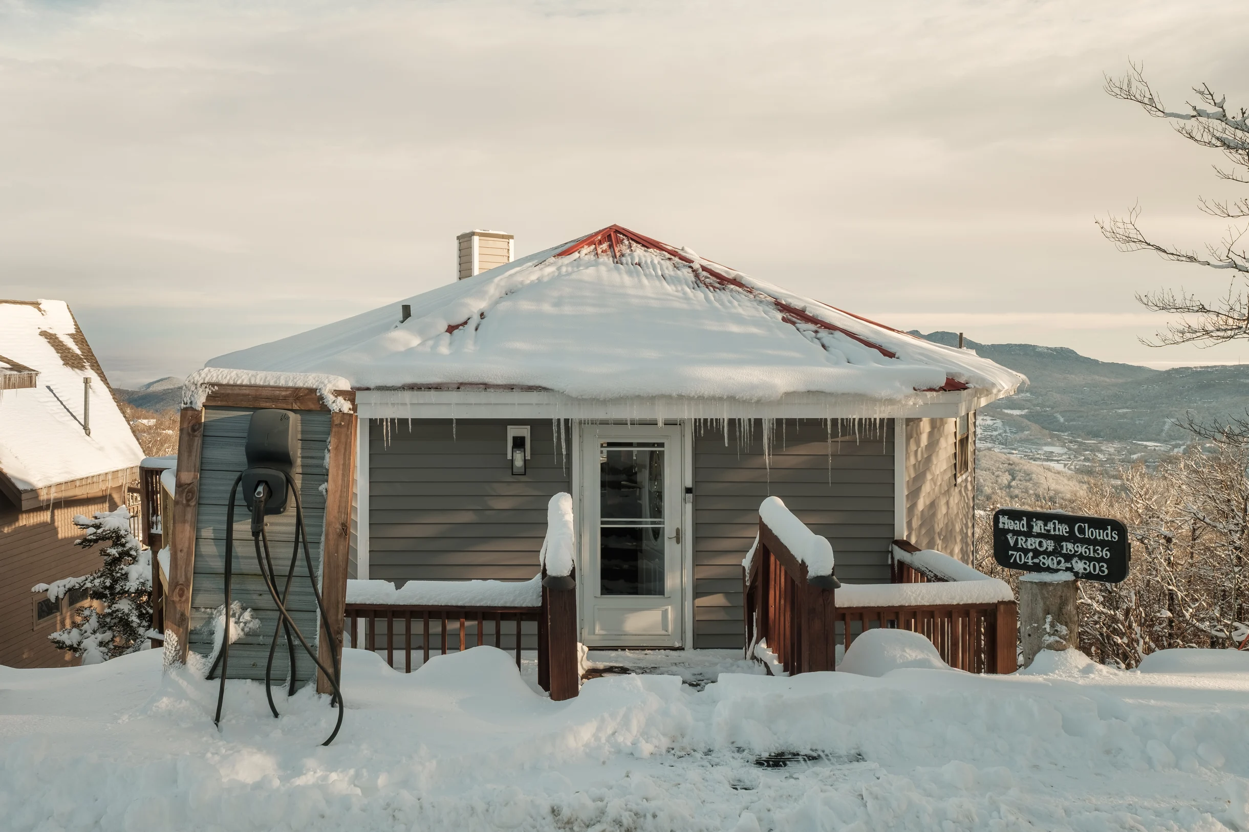 Head in the Clouds Cabin #25