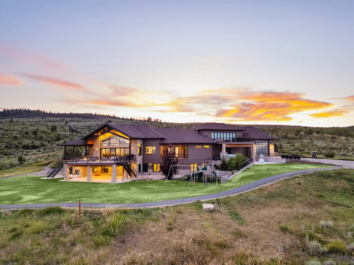 Glenn Haven | Luxury Large Group Getaway Sleeps 60 #242