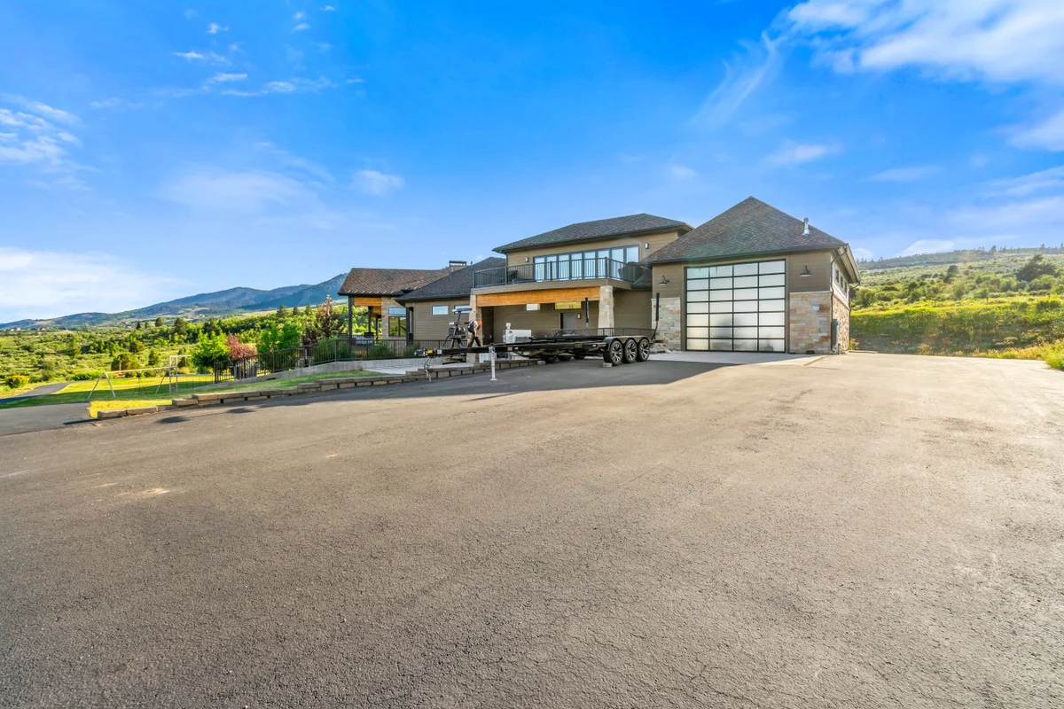 Glenn Haven | Luxury Large Group Getaway Sleeps 60 #232