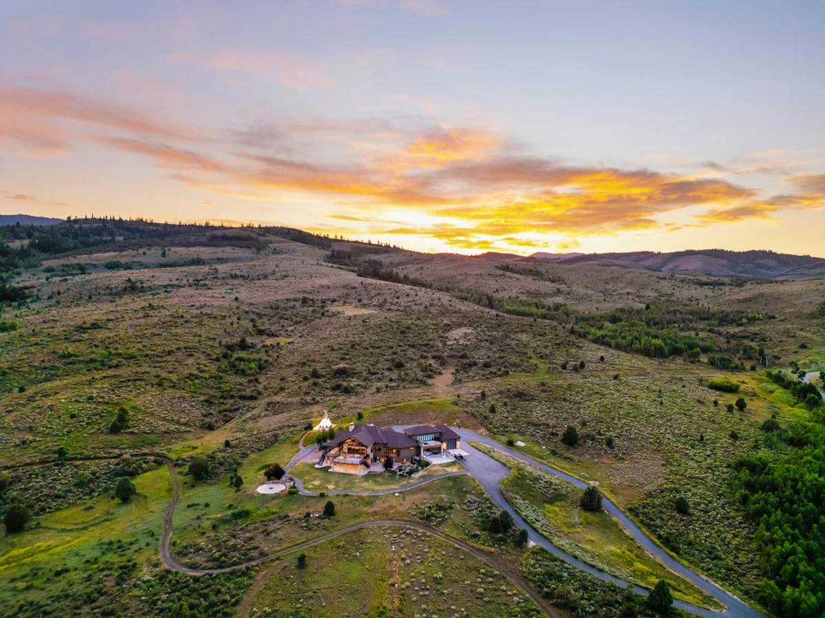 Glenn Haven | Luxury Large Group Getaway Sleeps 60 #224