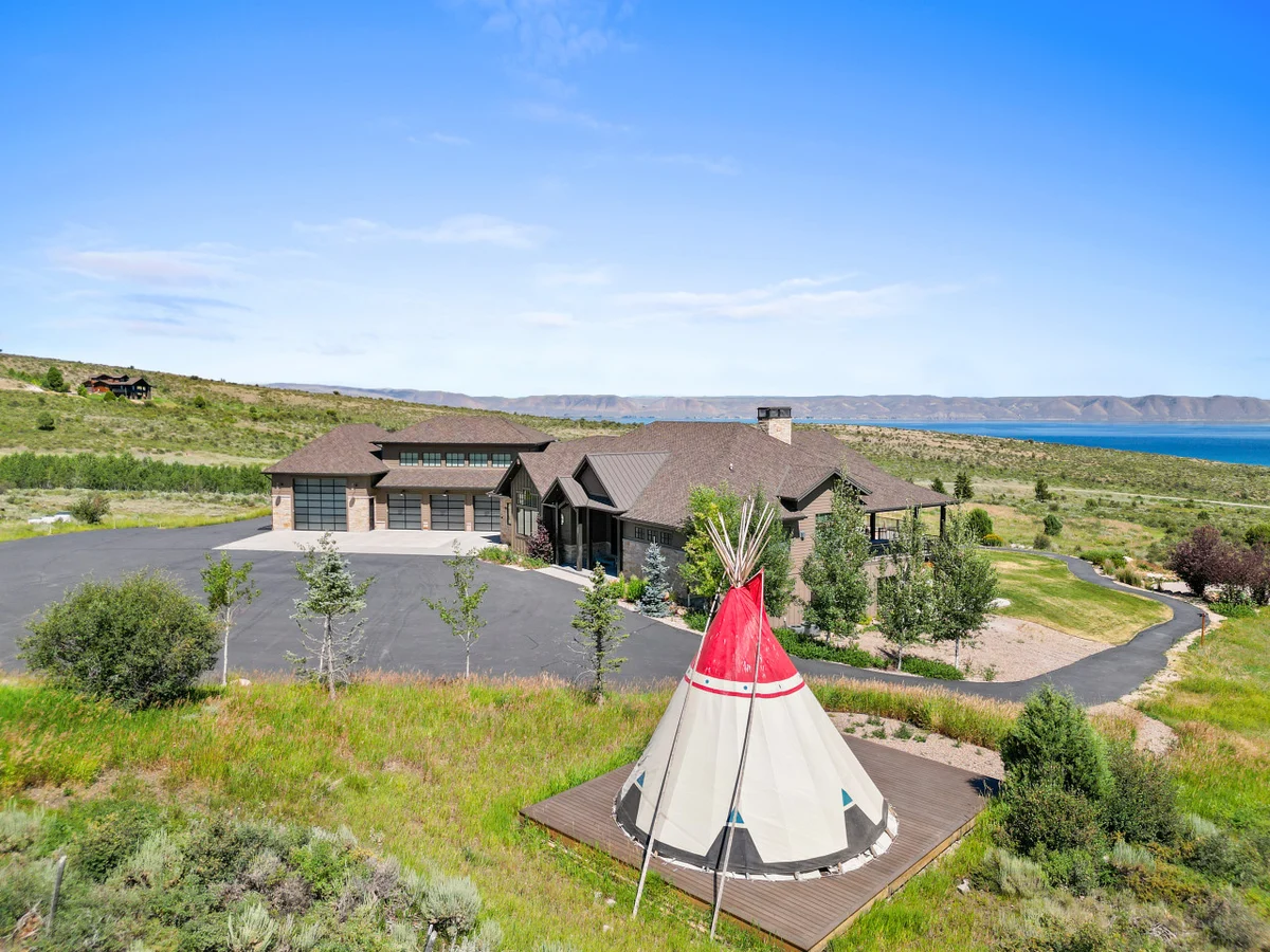 Glenn Haven | Luxury Large Group Getaway Sleeps 60 #212