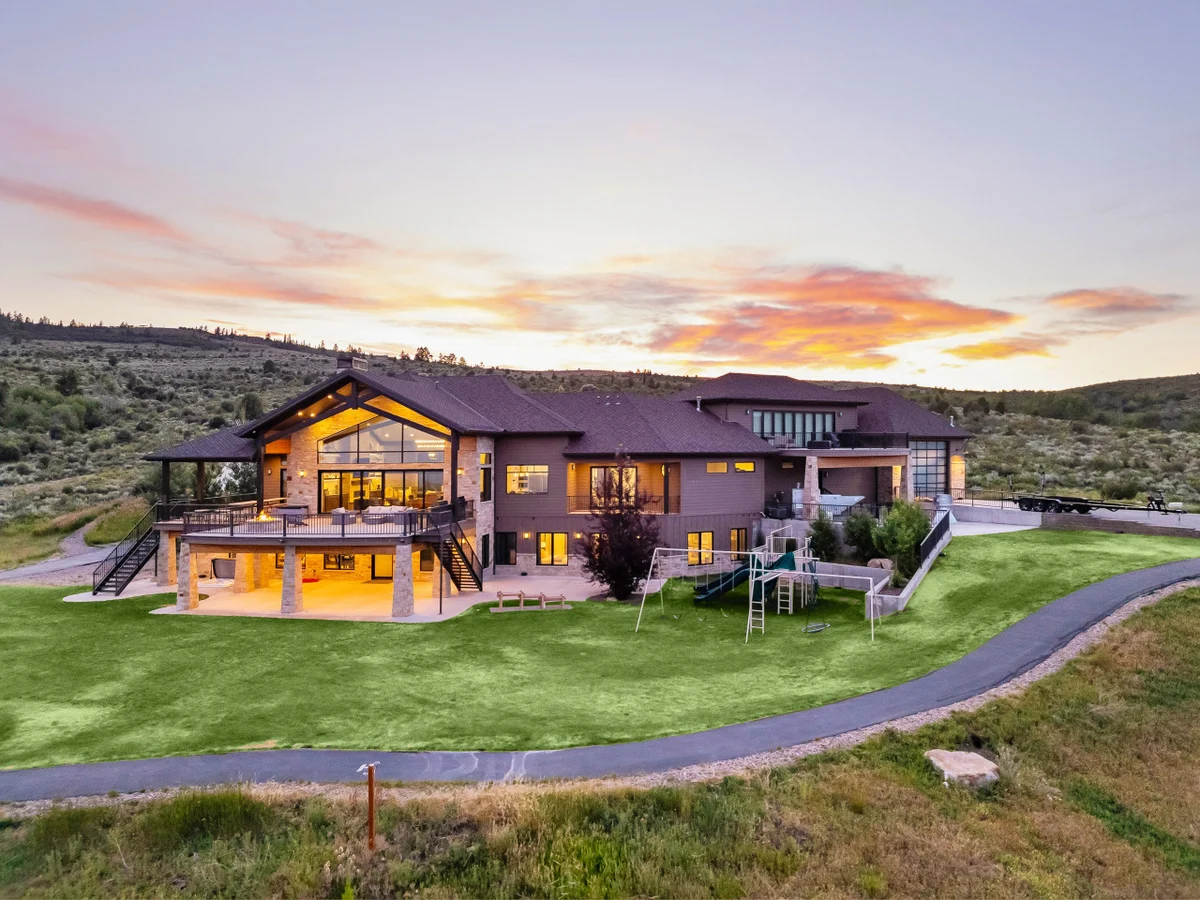 Glenn Haven | Luxury Large Group Getaway Sleeps 60 #285