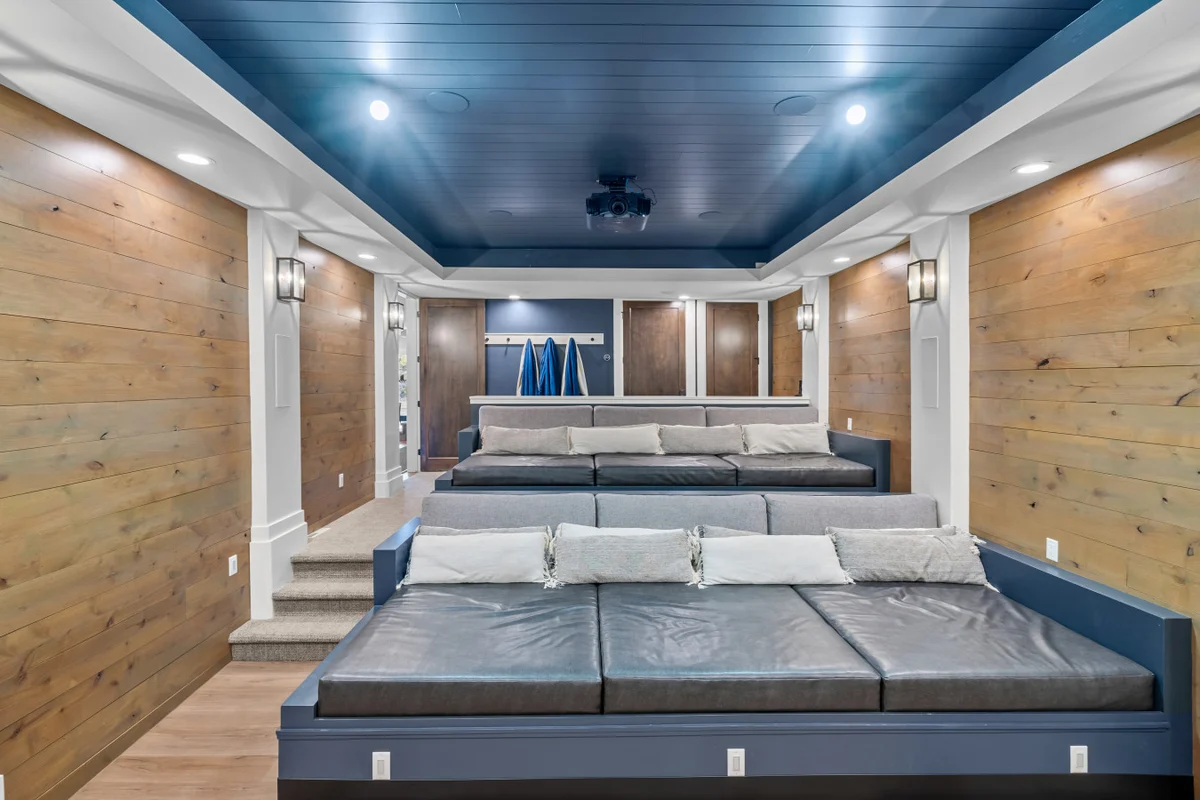 Glenn Haven | Luxury Large Group Getaway Sleeps 60 #282