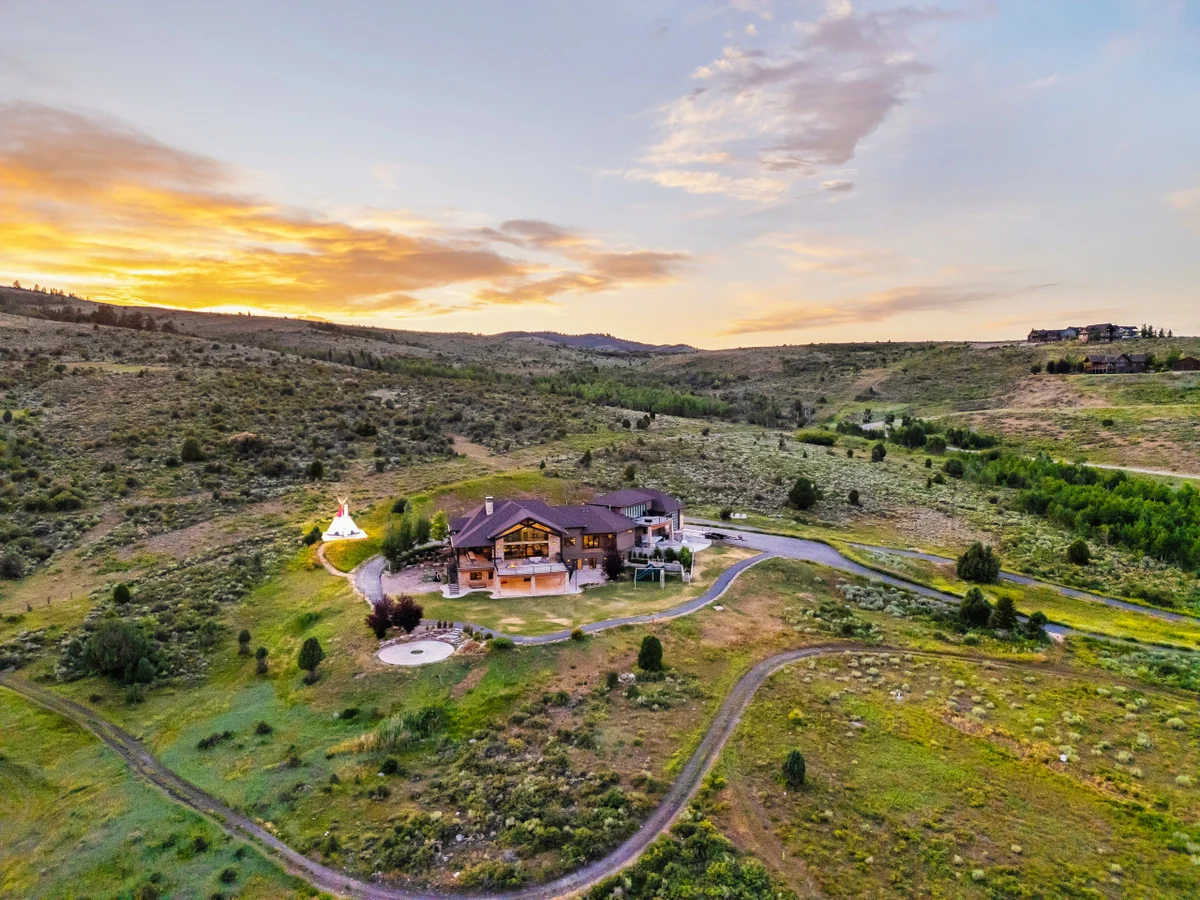 Glenn Haven | Luxury Large Group Getaway Sleeps 60 #311
