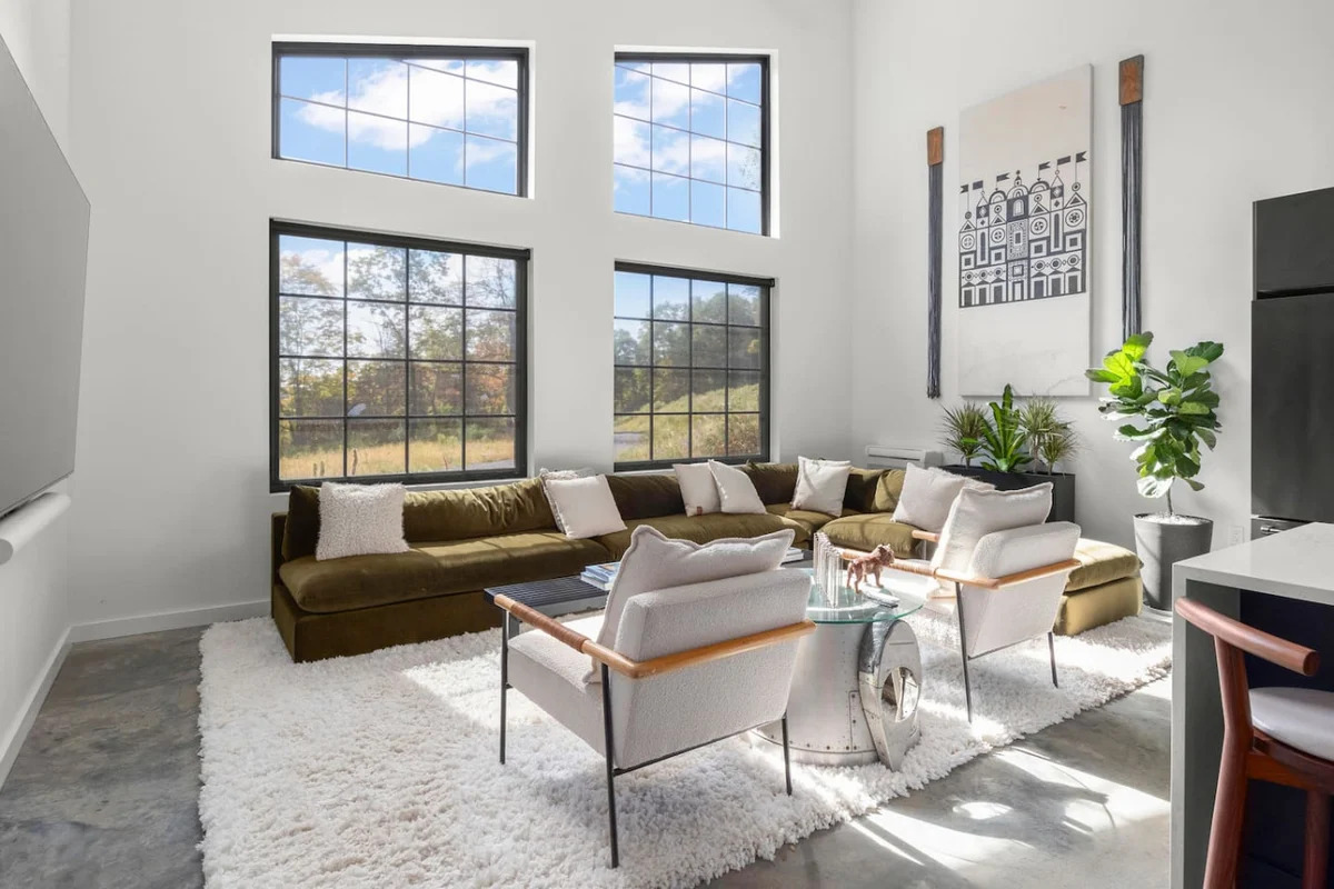 Modern Hudson Retreat Near Town with Hot Tub #42
