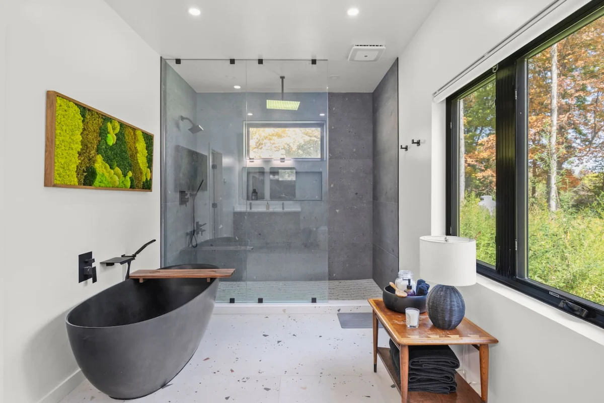 Modern Hudson Retreat Near Town with Hot Tub #40