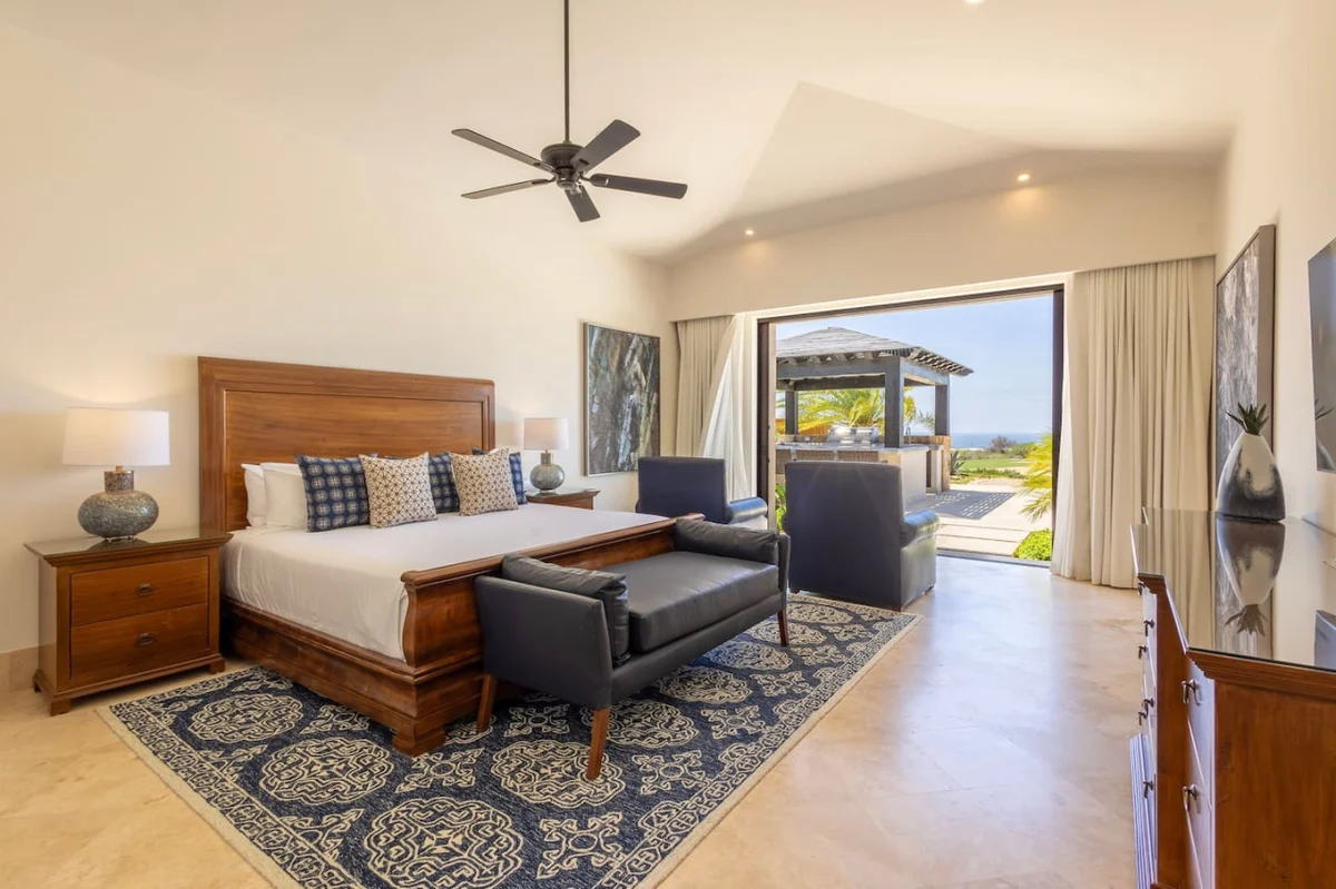 Exquisite 4BR Villa with Breathtaking Views - Golf Cart and Airport Transportation Included! #76
