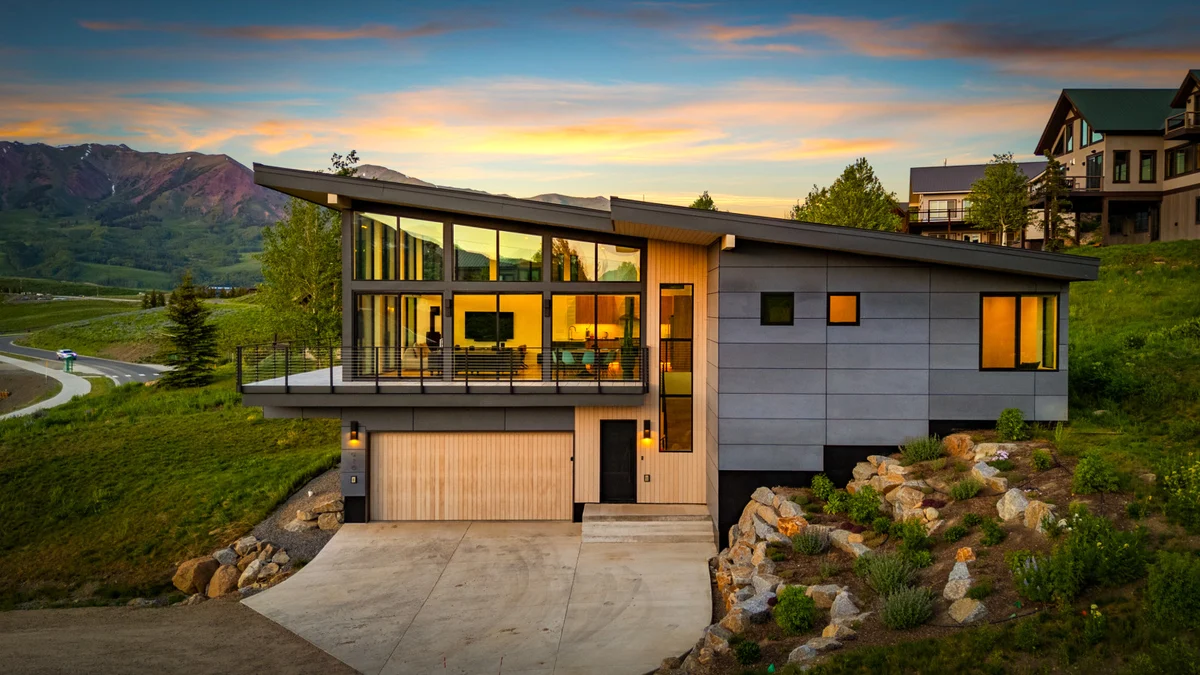 Luxury Modern Home - Walk to Lifts/Ski/Trails #69