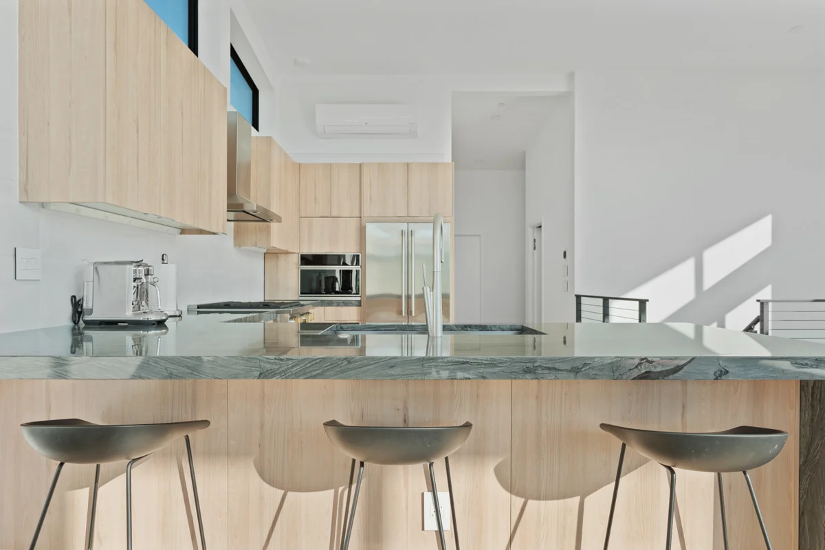 Luxury Modern Home - Walk to Lifts/Ski/Trails #74