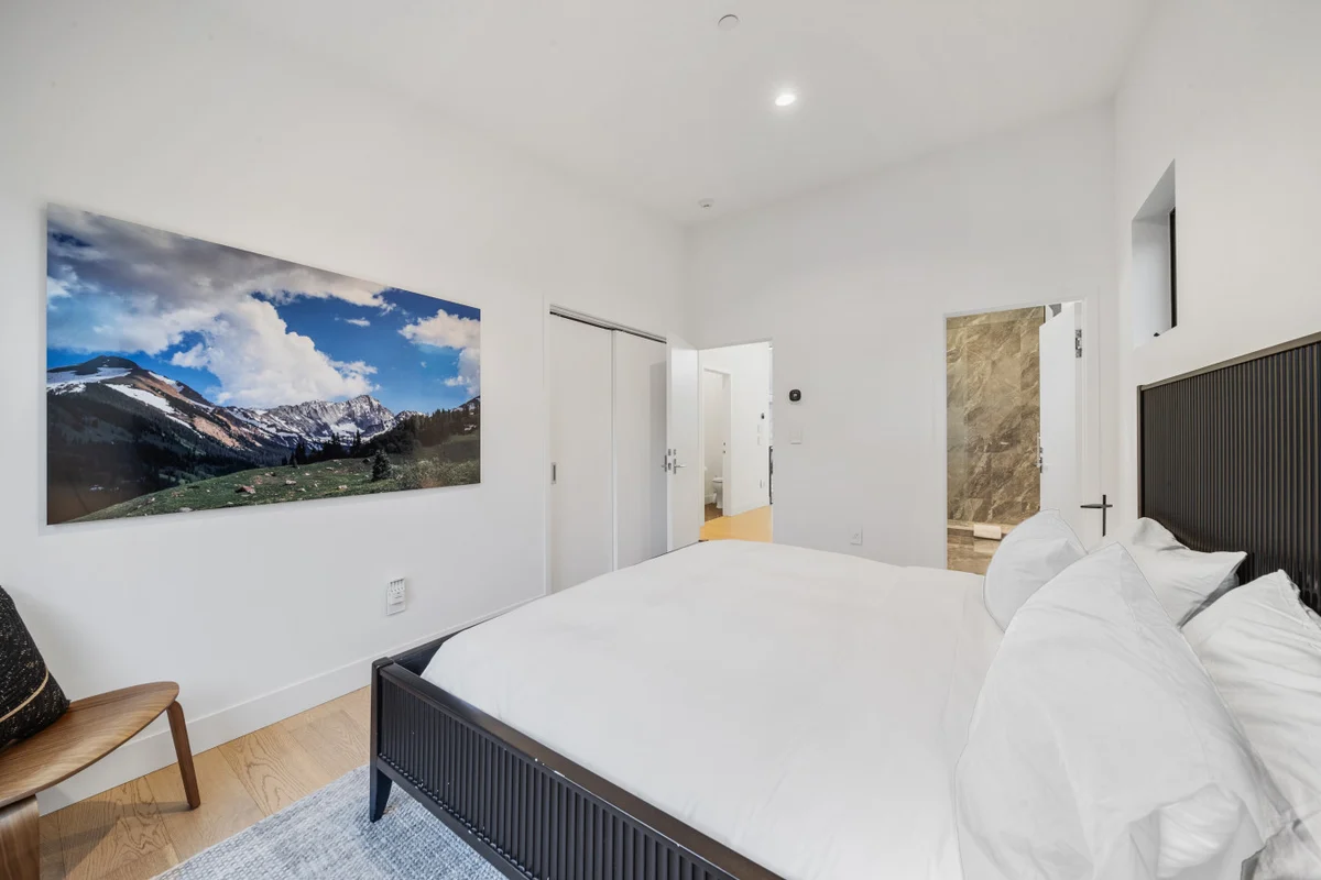 Luxury Modern Home - Walk to Lifts/Ski/Trails #77