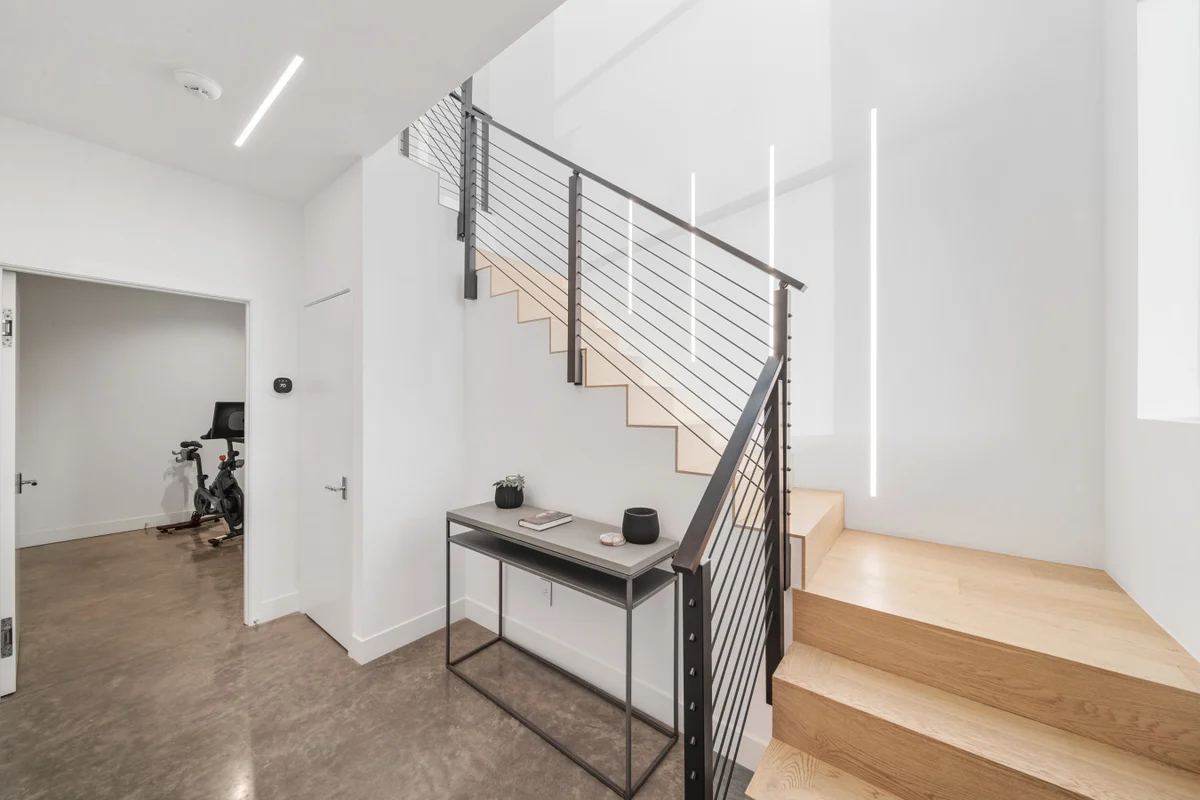 Luxury Modern Home - Walk to Lifts/Ski/Trails #82