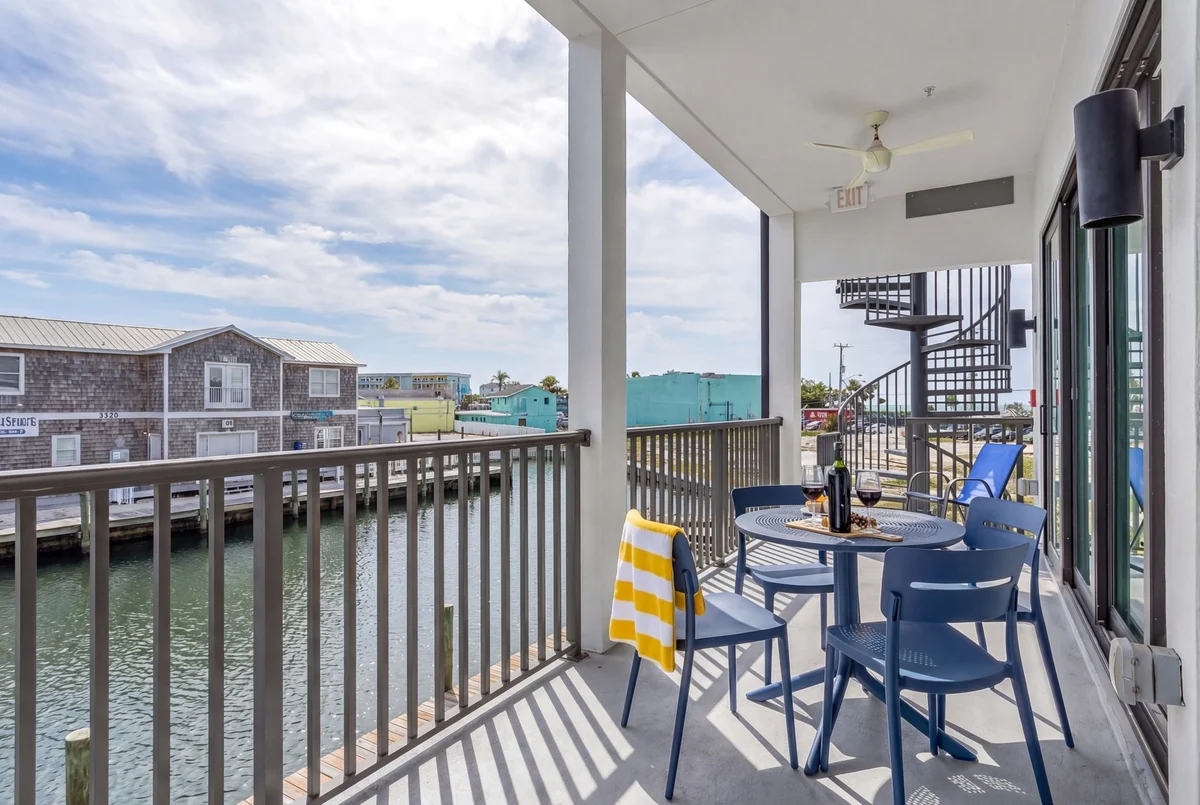 Condo in Fort Myers Beach property photo 5