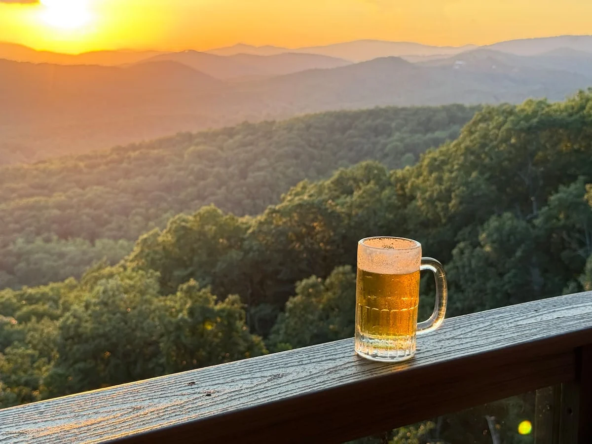 Blue Ridge Luxe, 180 Mtn Views, Sunsets, Sauna, Spa #126