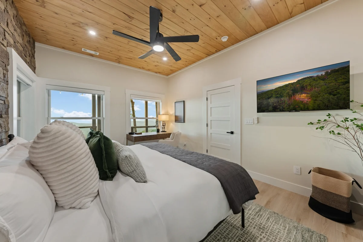 Blue Ridge Luxe, 180 Mtn Views, Sunsets, Sauna, Spa #194