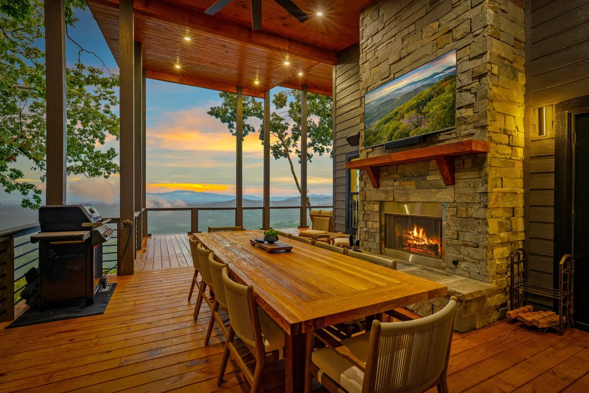 Blue Ridge Luxe, 180 Mtn Views, Sunsets, Sauna, Spa #171