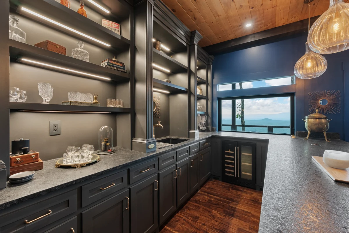 Blue Ridge Luxe, 180 Mtn Views, Sunsets, Sauna, Spa #195