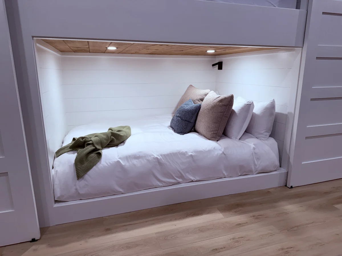 Blue Ridge Luxe, 180 Mtn Views, Sunsets, Sauna, Spa #206