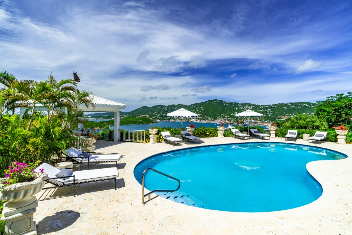 Home in St. Thomas property photo 3