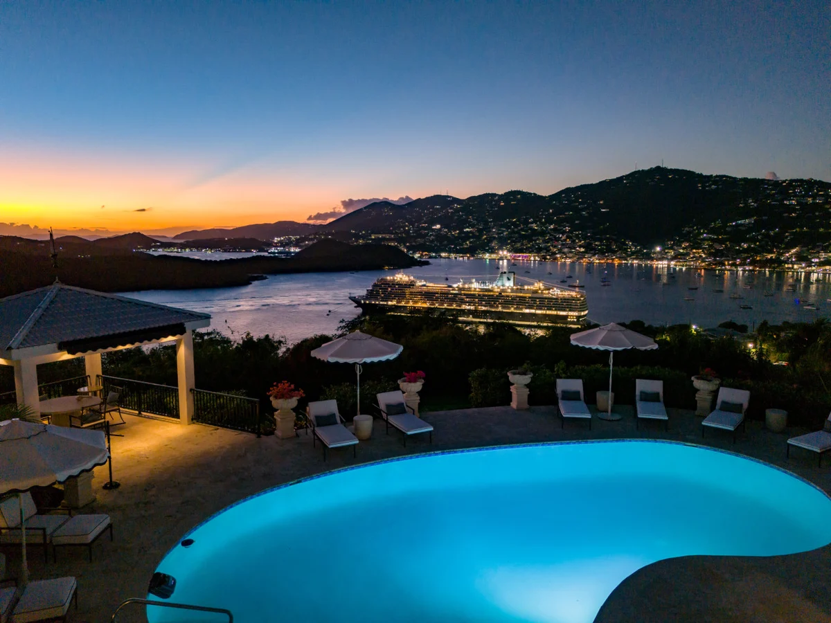 Home in St. Thomas property photo 4