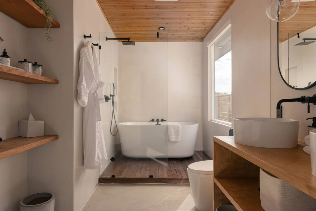 Calico Landing, Desert Pool + Spa Retreat #79