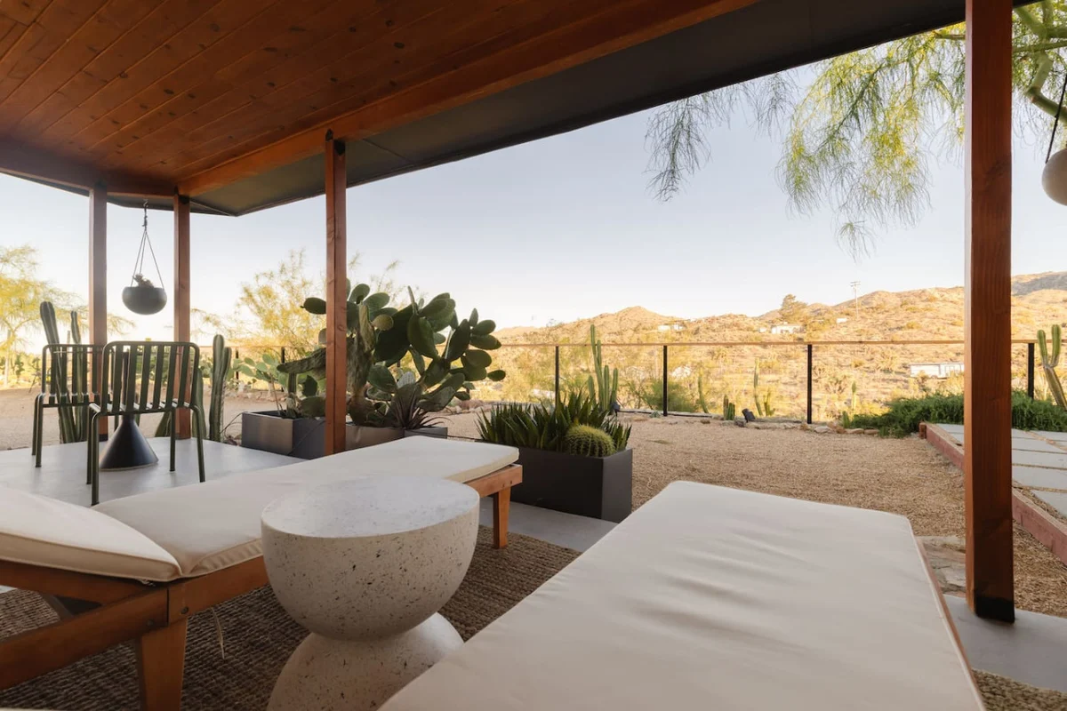 Calico Landing, Desert Pool + Spa Retreat #125