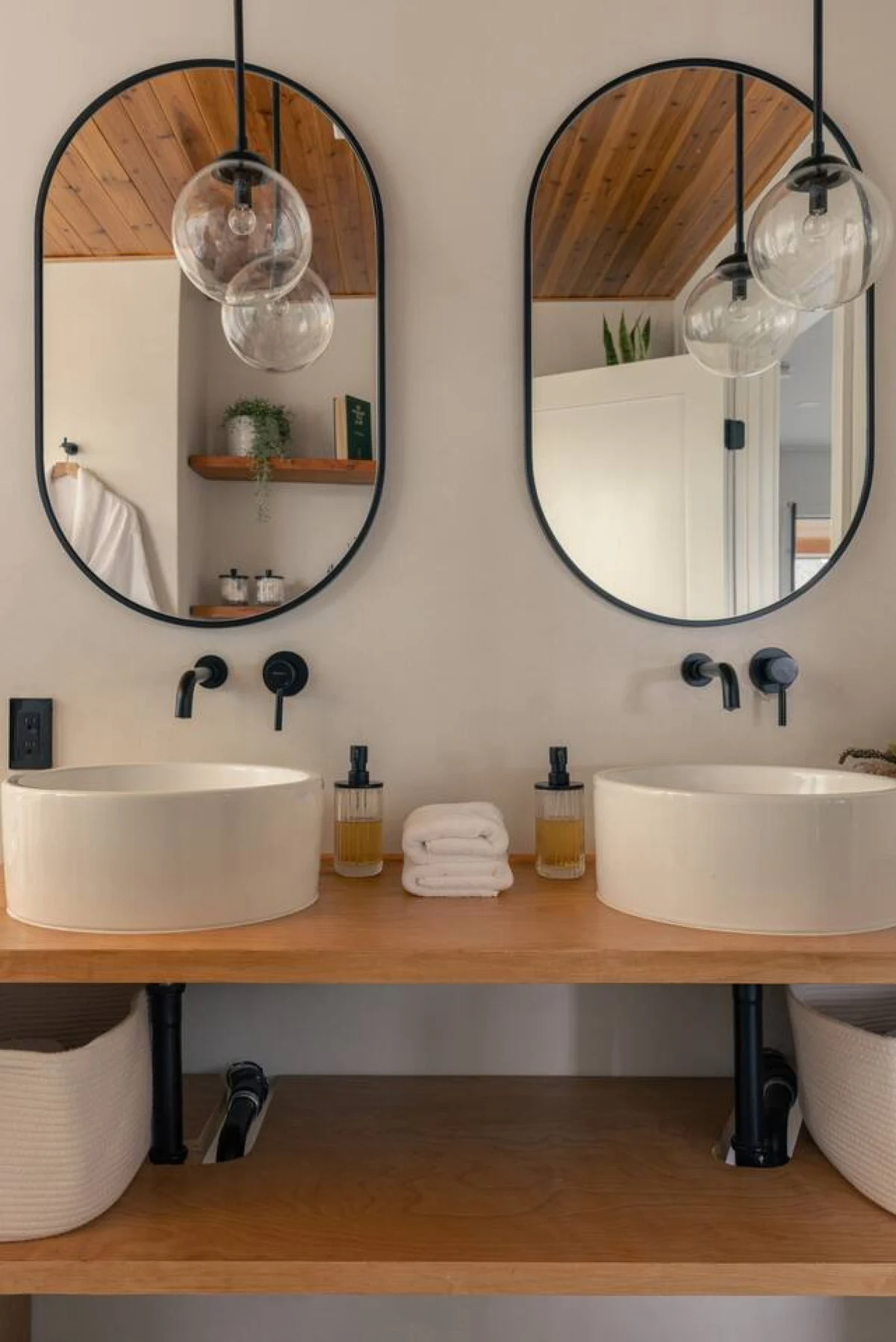 Calico Landing, Desert Pool + Spa Retreat #91