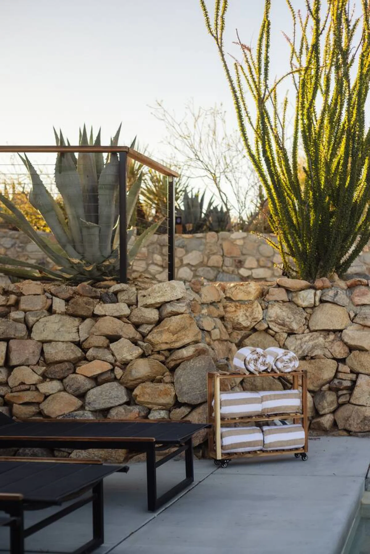 Calico Landing, Desert Pool + Spa Retreat #117