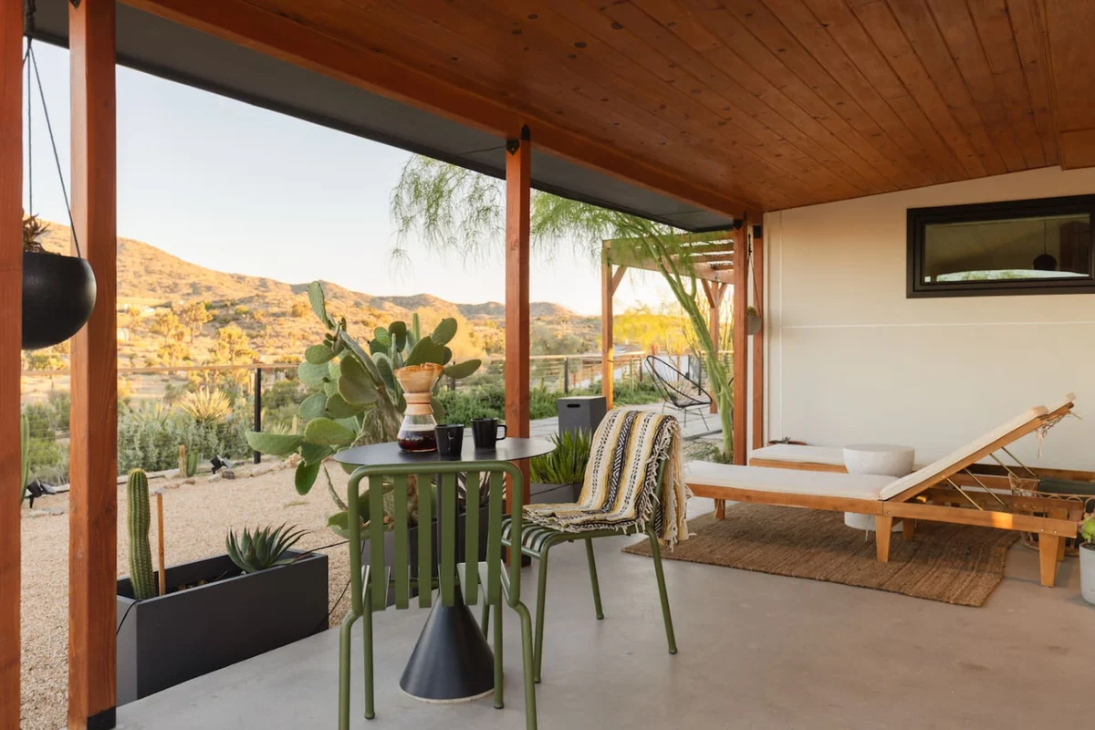 Calico Landing, Desert Pool + Spa Retreat #118