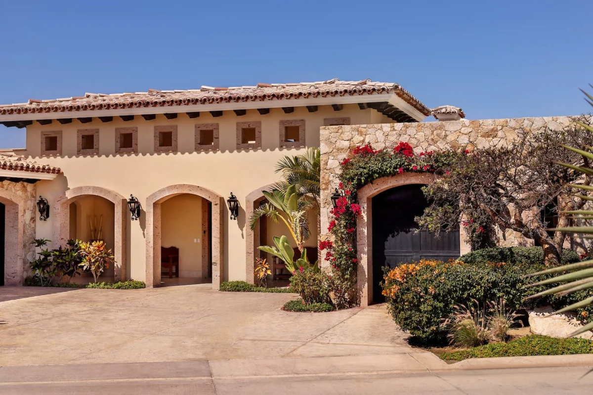 Elegant 4-Bedroom Getaway w/ Media Room, Sleeps 14 #43