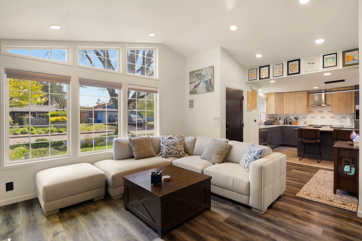 Home in Eugene property photo 3