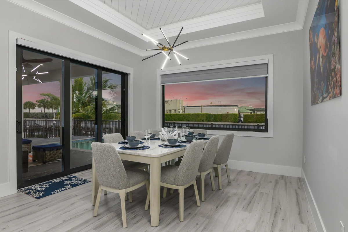 Marco Premium Escape/Waterfront #64