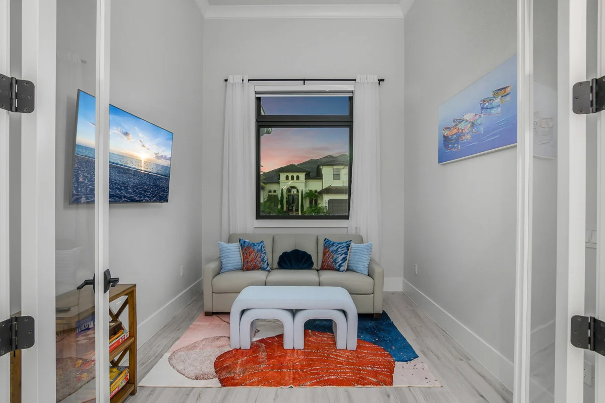 Marco Premium Escape/Waterfront #63