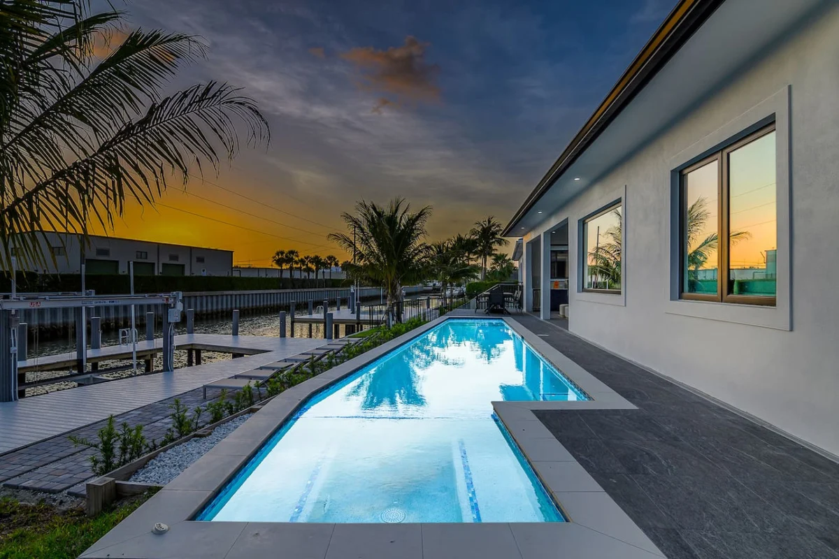 Marco Luxe Retreat / Waterfront #123