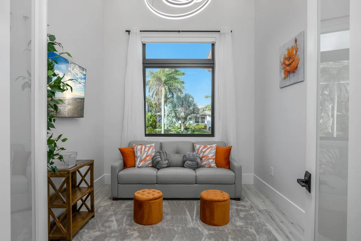 Marco Luxe Retreat / Waterfront #118