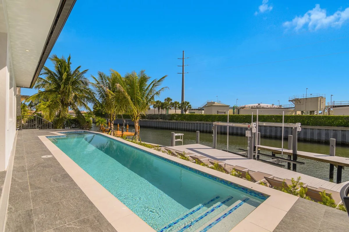 Marco Luxe Retreat / Waterfront #120