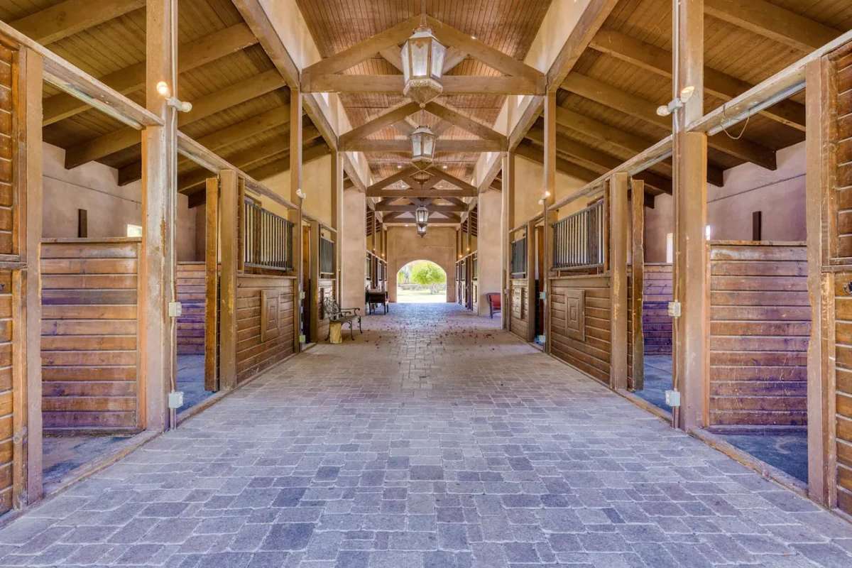 Mirabella Estate with Private Lake #158