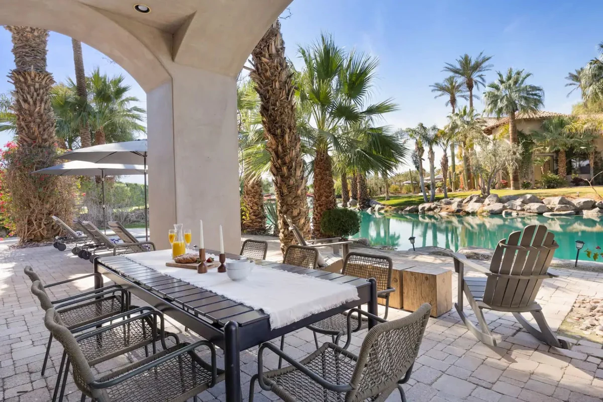 Mirabella Estate with Private Lake #115