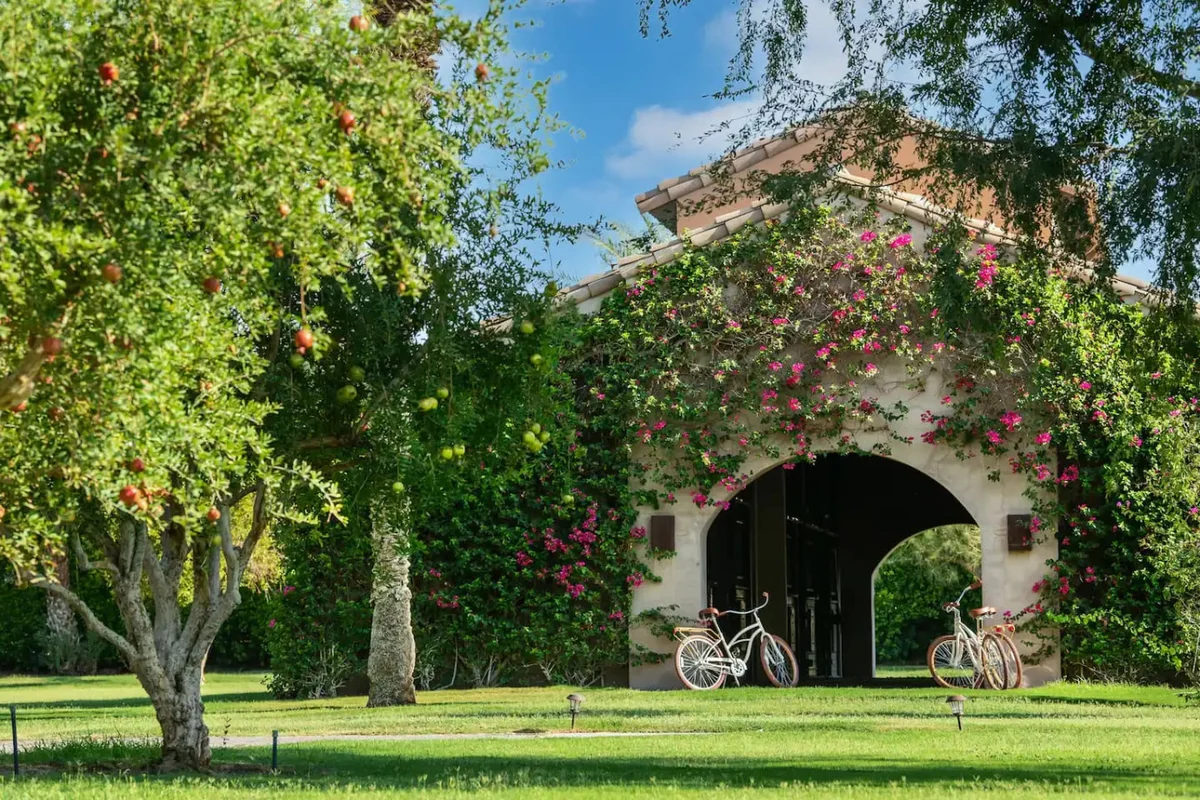 Mirabella Estate with Private Lake #141