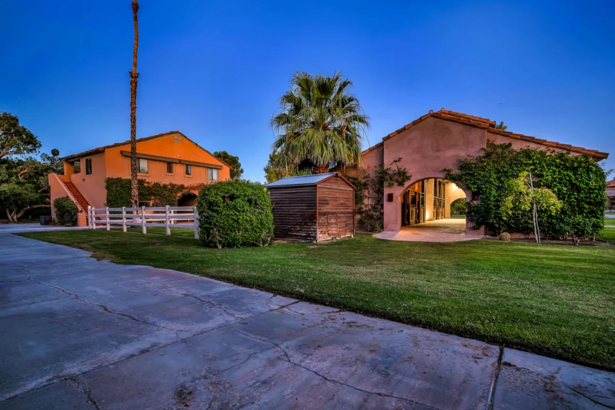 Mirabella Estate with Private Lake #147