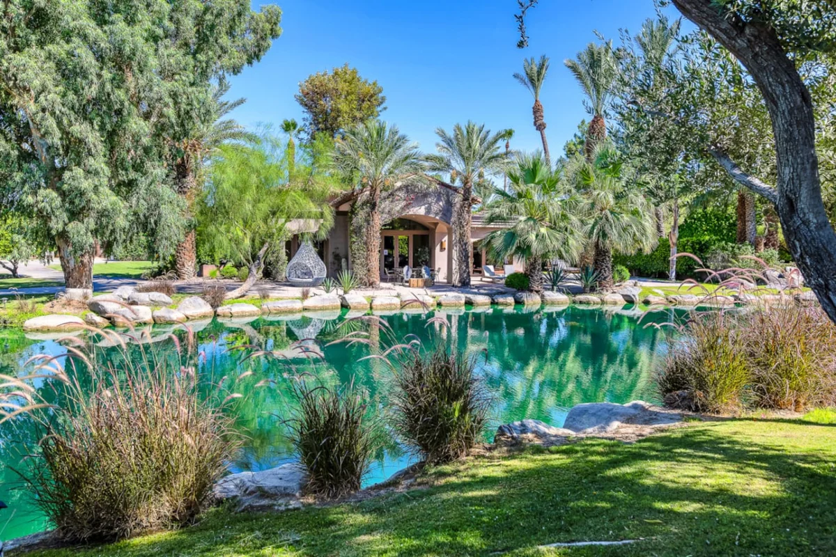 Mirabella Estate with Private Lake #182