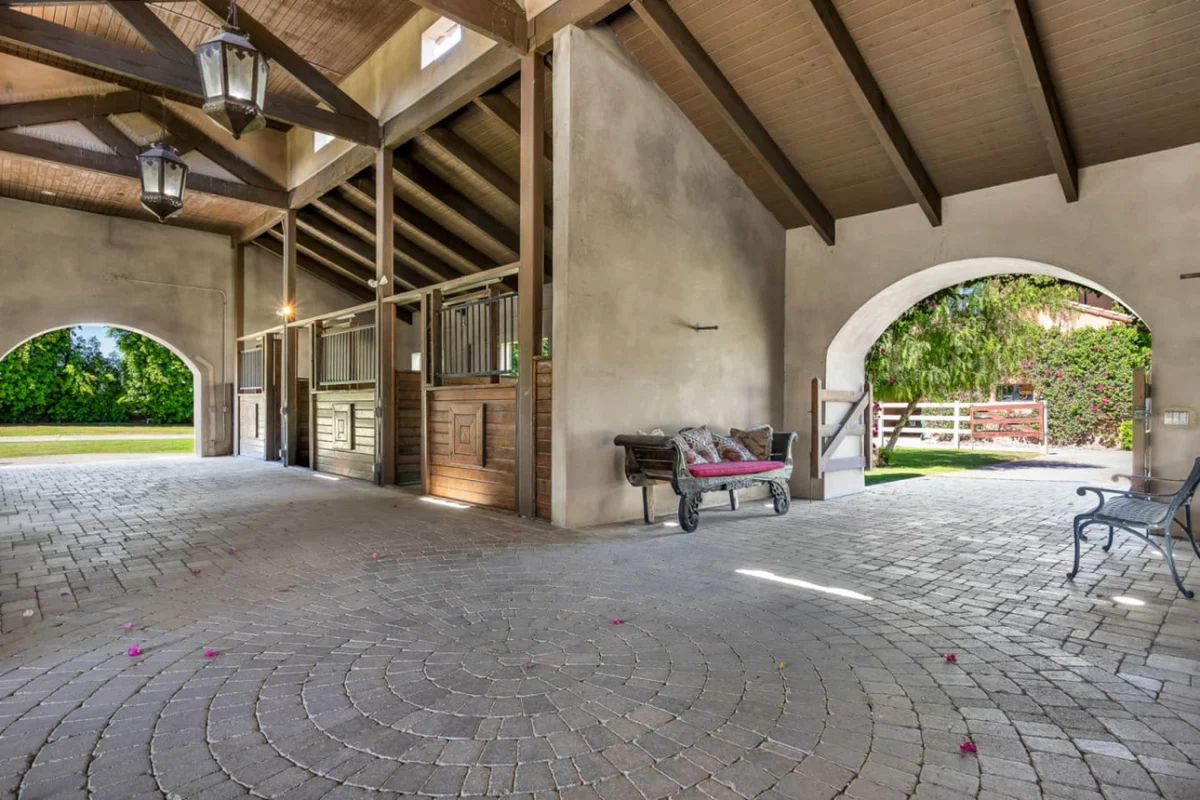 Mirabella Estate with Private Lake #229