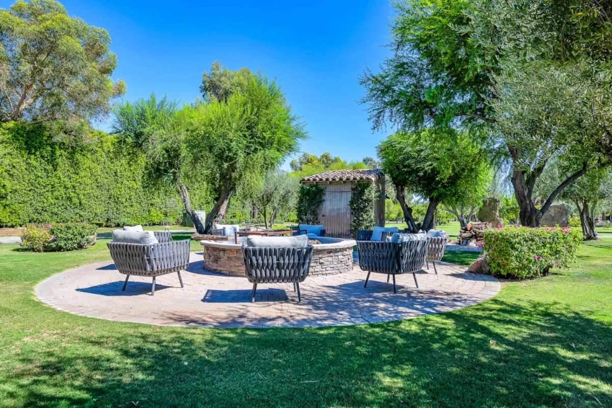 Mirabella Estate with Private Lake #241