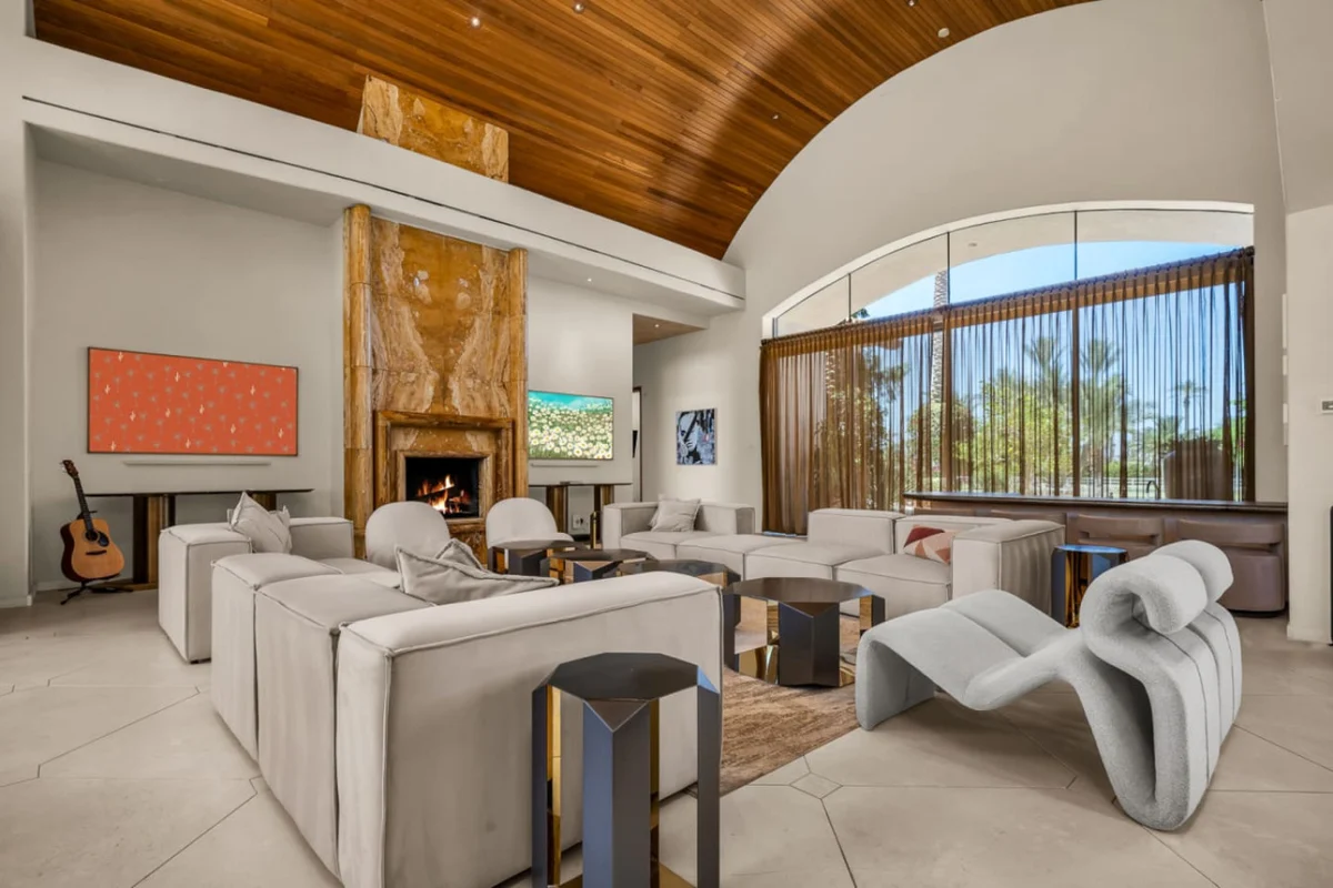 Mirabella Estate with Private Lake #215