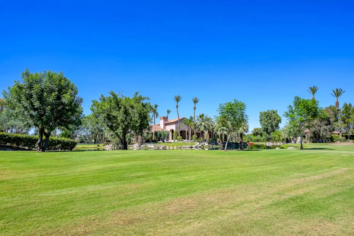 Mirabella Estate with Private Lake #191