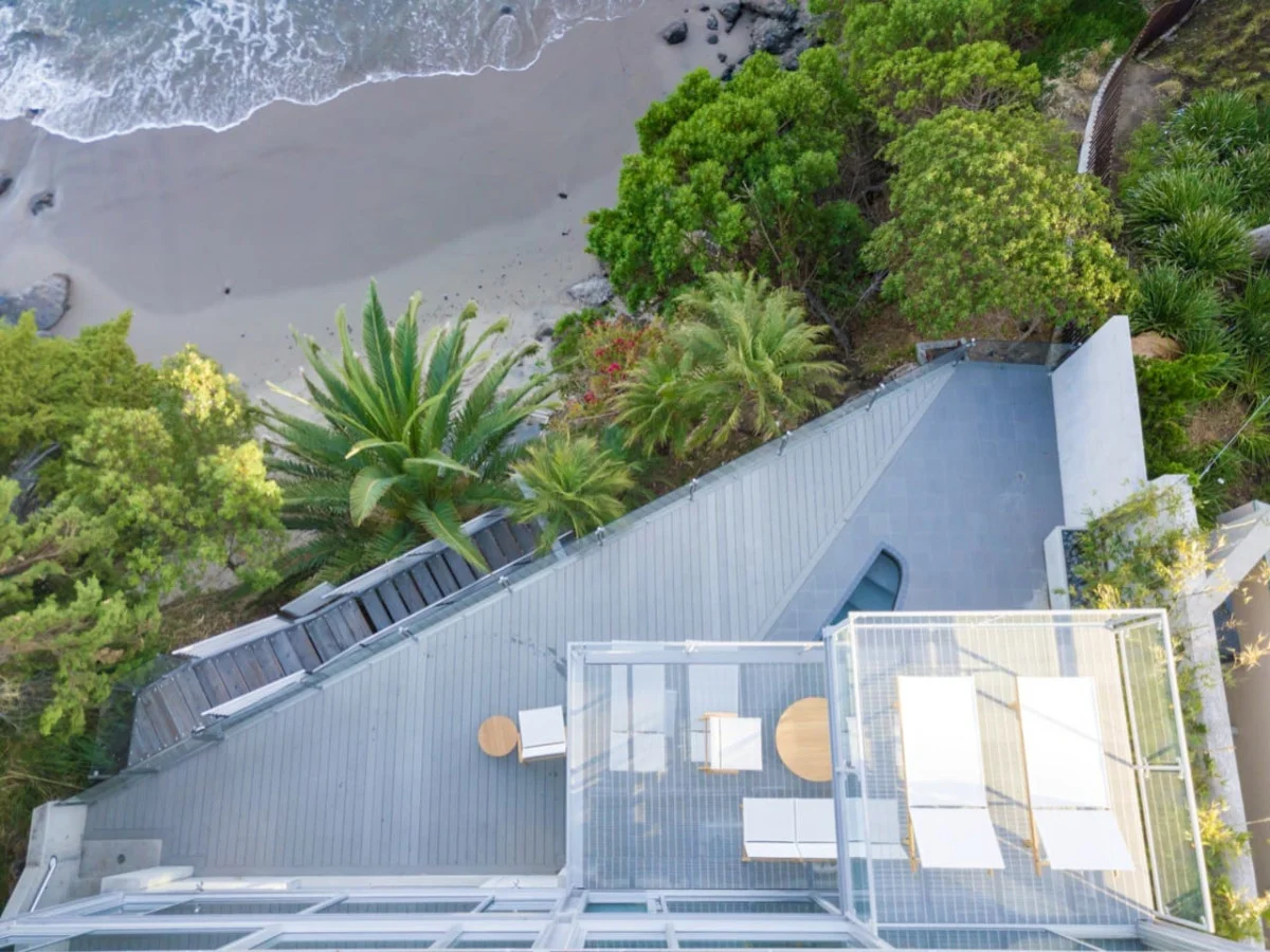 Beachfront Villa Broad Beach w/direct beach access #94