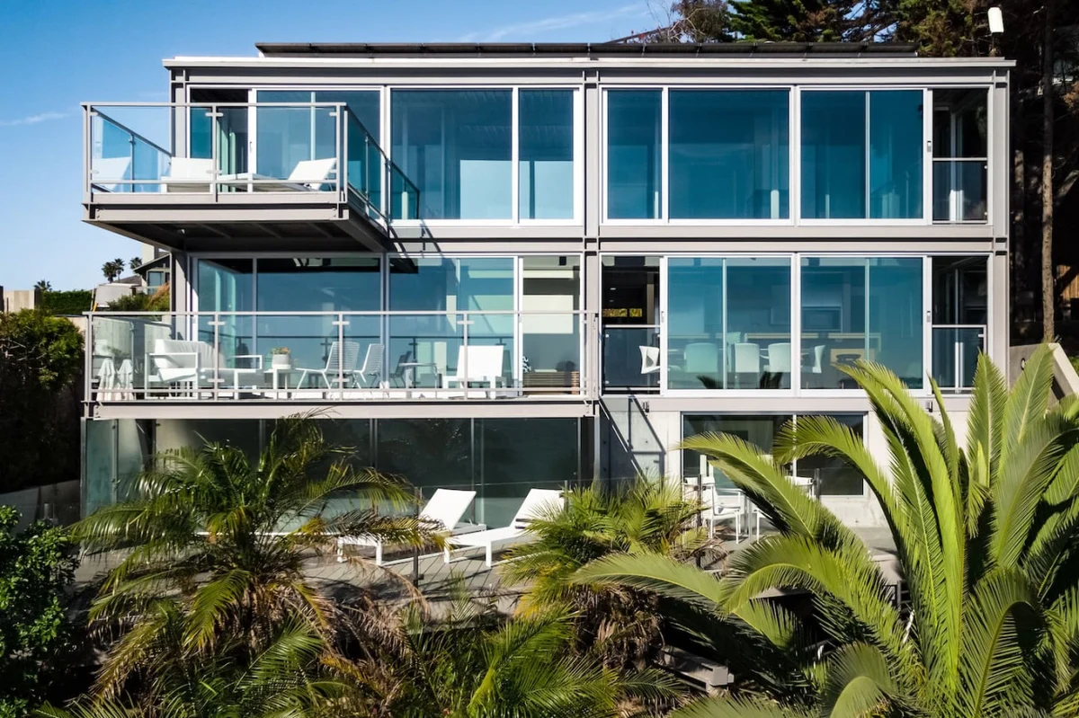 Beachfront Villa Broad Beach w/direct beach access #95