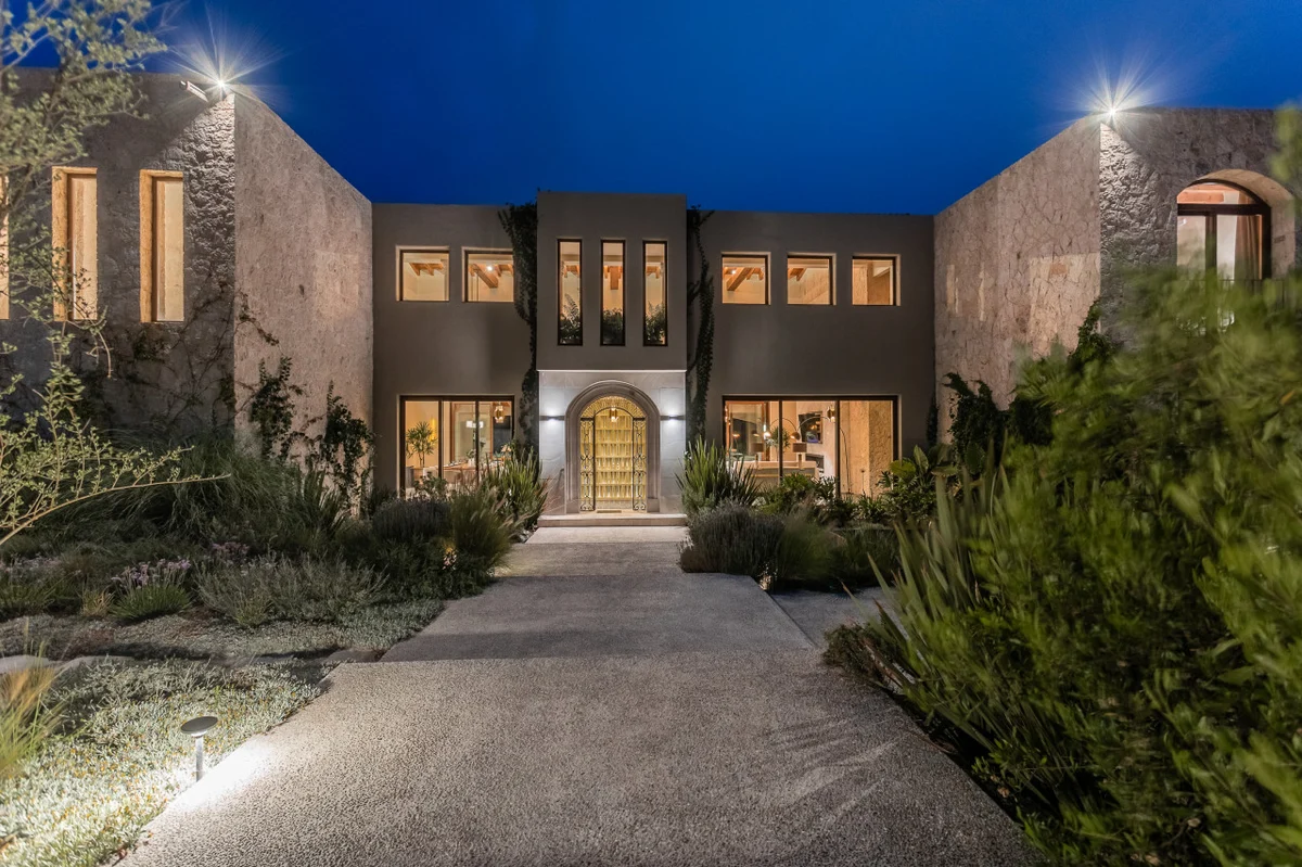 Private Luxury Villa in San Miguel de Allende w/ pool and thermal jacuzzi by VIATO HOMES #111