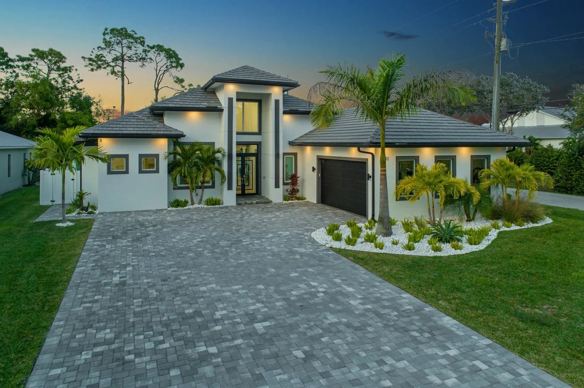 Blue Diamond Beach Home #127