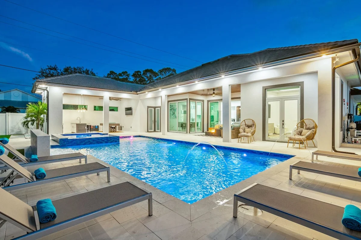 Blue Diamond Beach Home #81